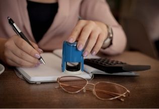 Document stamping and note-taking – NRIWAY’s expert handling of birth certificate attestation.